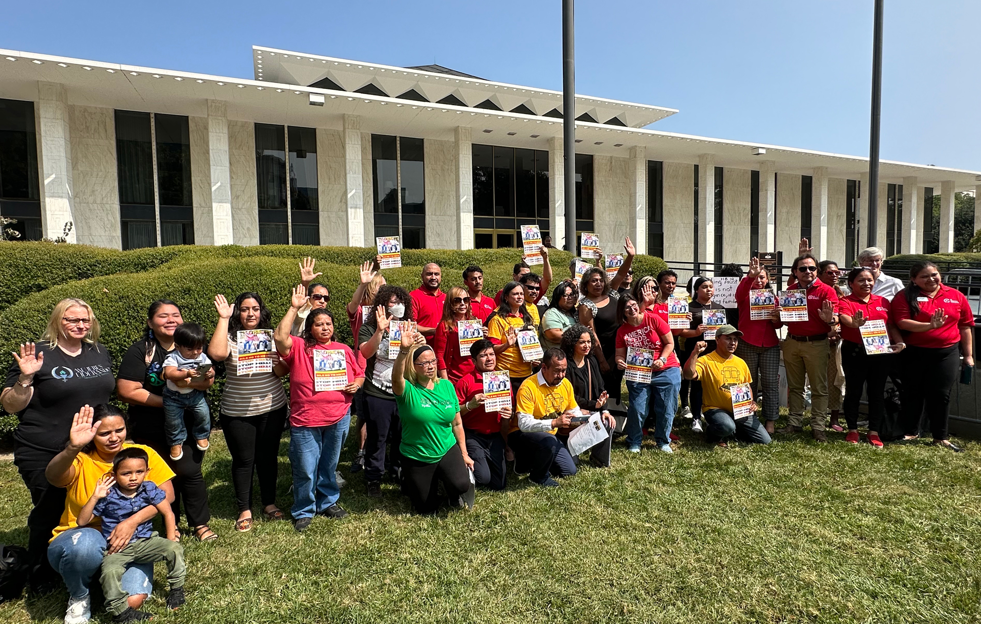 Group picture HB 10 press conference attendees